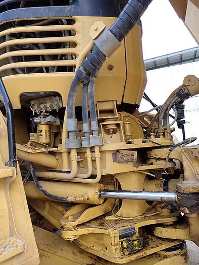 Used 2006 CATERPILLAR 740