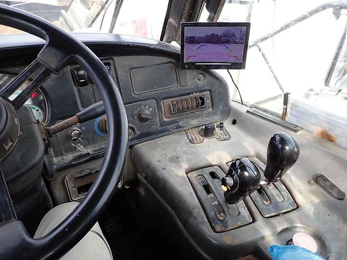 Used 2006 CATERPILLAR 740