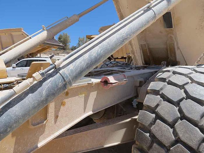 Used 2018 CATERPILLAR 725C2