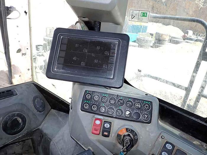 Used 2019 CATERPILLAR 988K