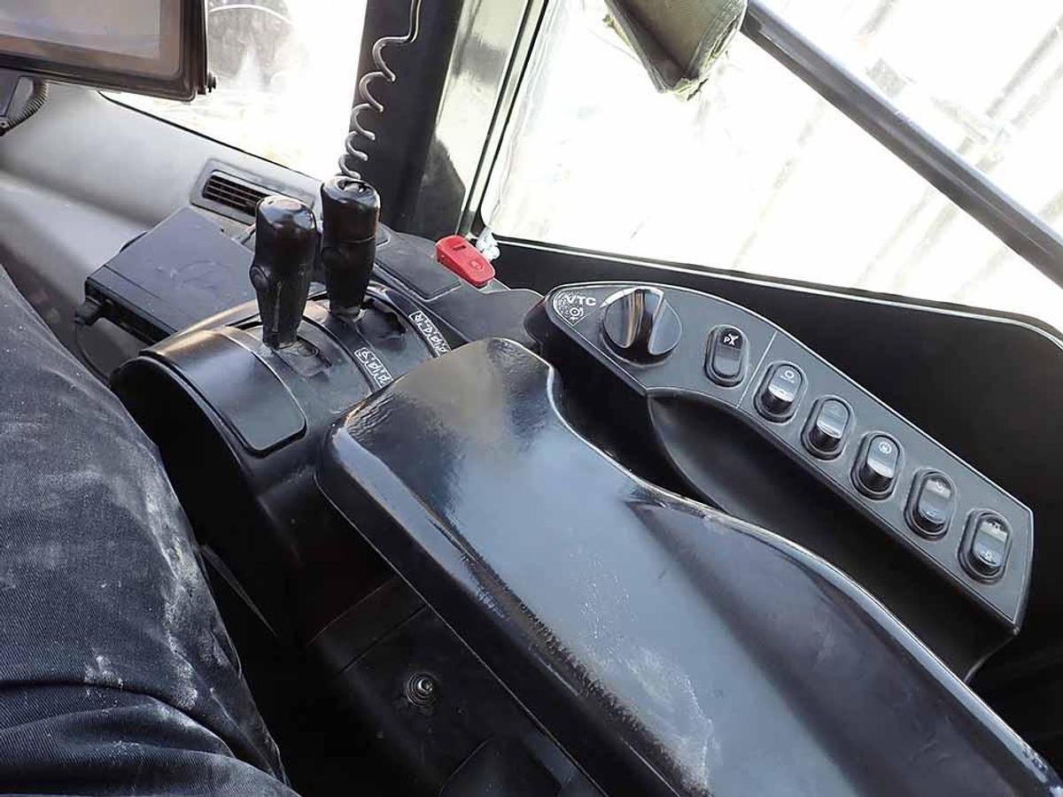 Used 2022 KOMATSU WA600-8EO