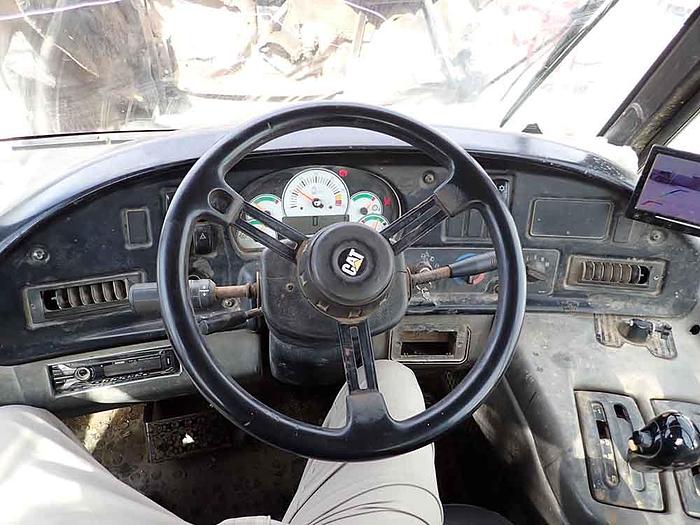 Used 2006 CATERPILLAR 740