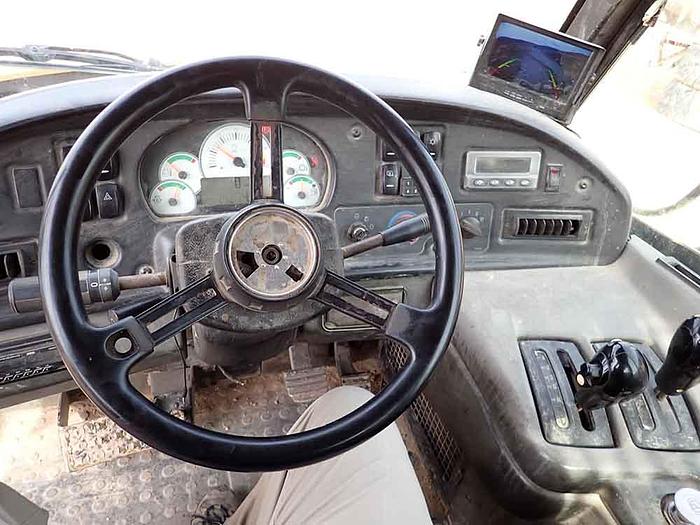 Used CATERPILLAR 740