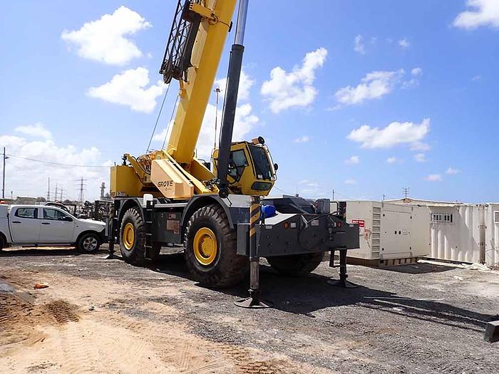 Used 2012 GROVE RT880E