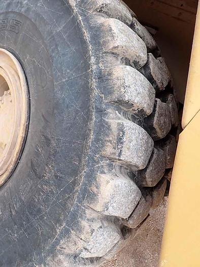 Used 2006 CATERPILLAR 740