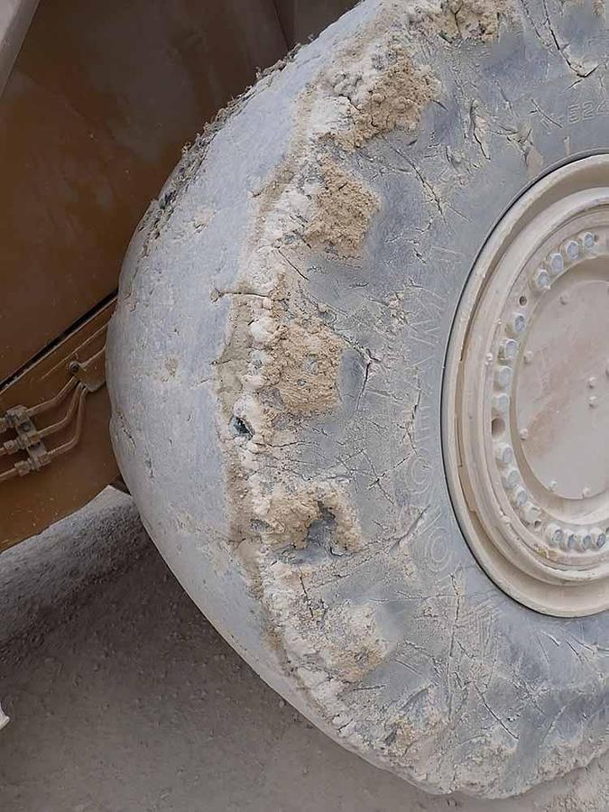 Used 05/2020 CATERPILLAR 988K