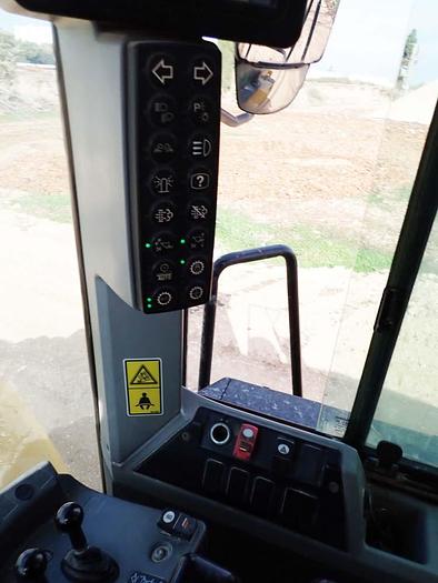 Used 2015 CATERPILLAR 966M