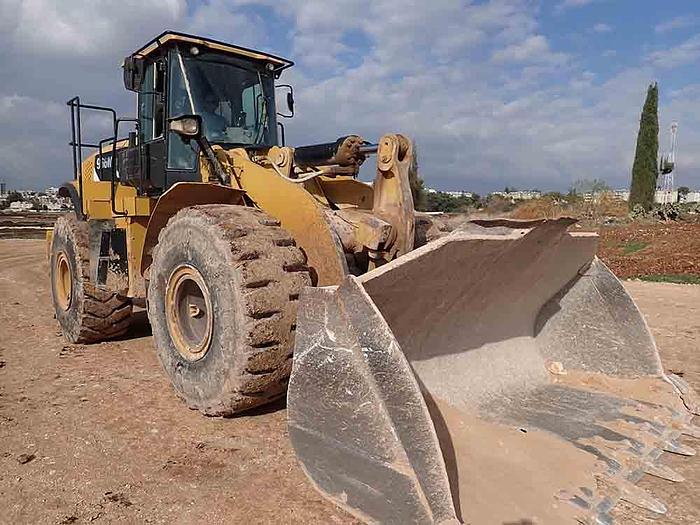 Used 2015 CATERPILLAR 966M