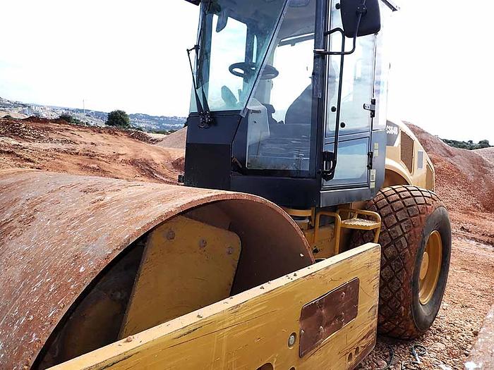 Used 2015 CATERPILLAR CS64B - "EPA"