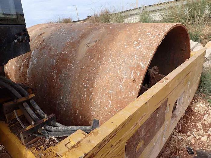 Used 2015 CATERPILLAR CS64B - "EPA"