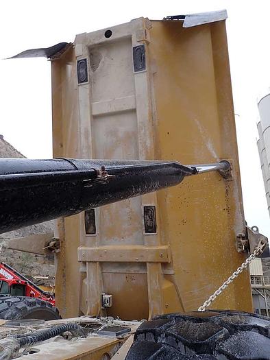 Used 2019 CATERPILLAR 745