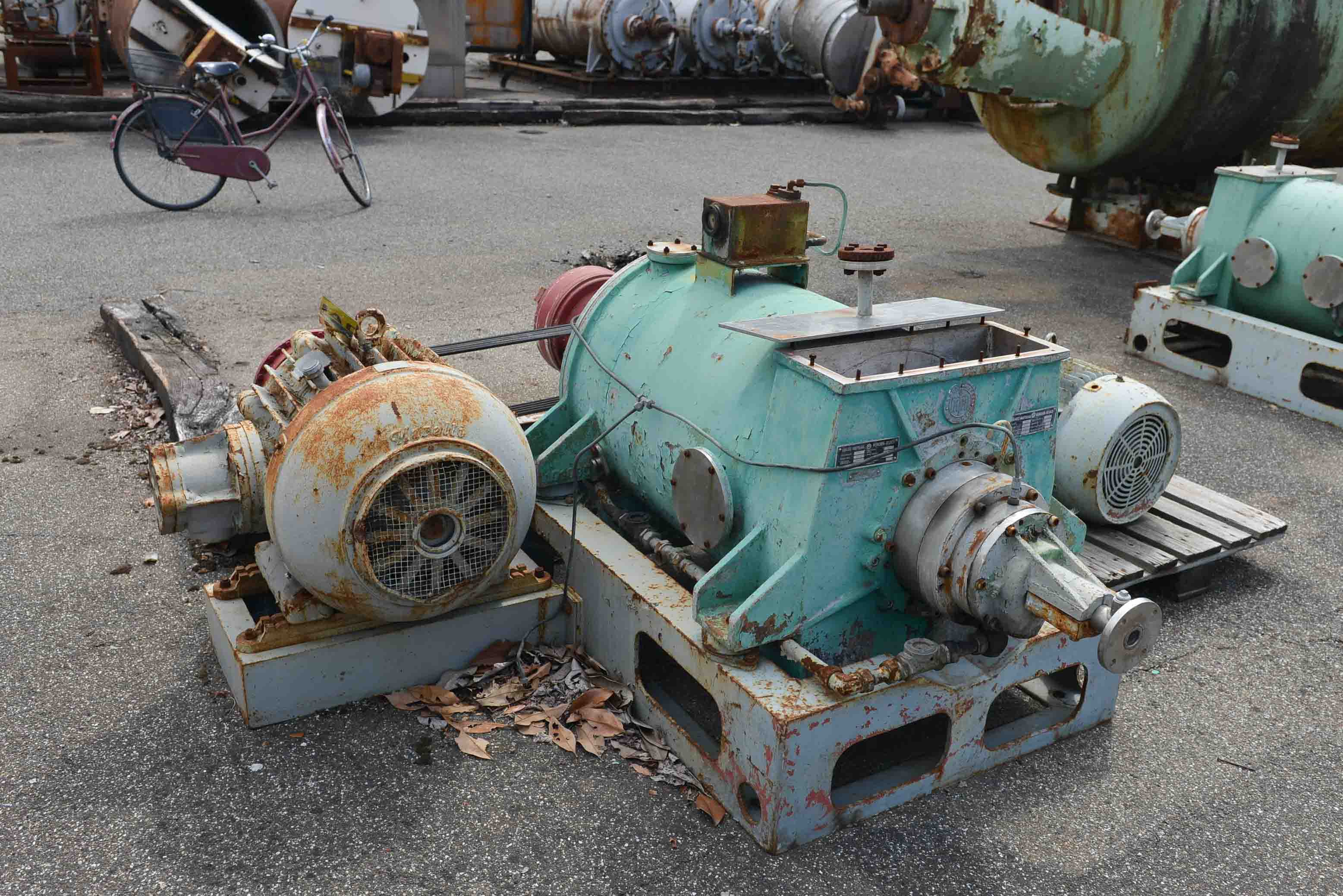 Used Krauss Maffei KVZ33 decanter centrifuge