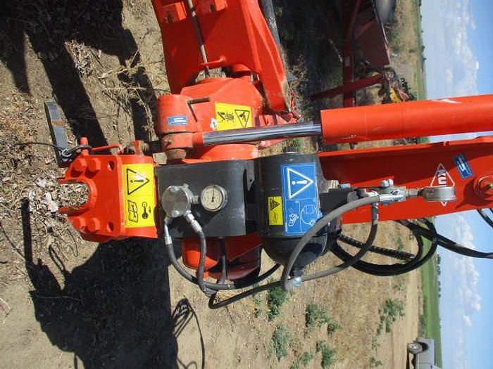 Used Kuhn Multi-Master 183 Plow - 6 Bottom