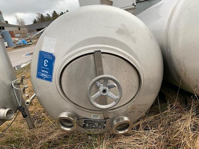 Used Rustfri 1000 liters øl tank