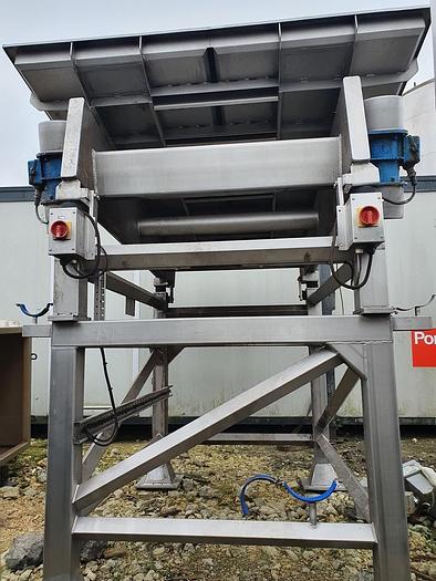 Used 2007 Kiremko Stainless Steel Vibratory Conveyor