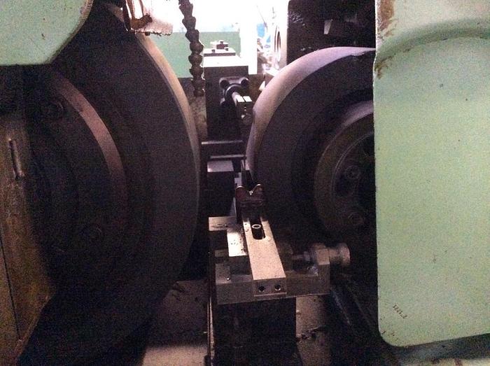 Used Cincinnatti OM-2 Centreless Grinder OM-2