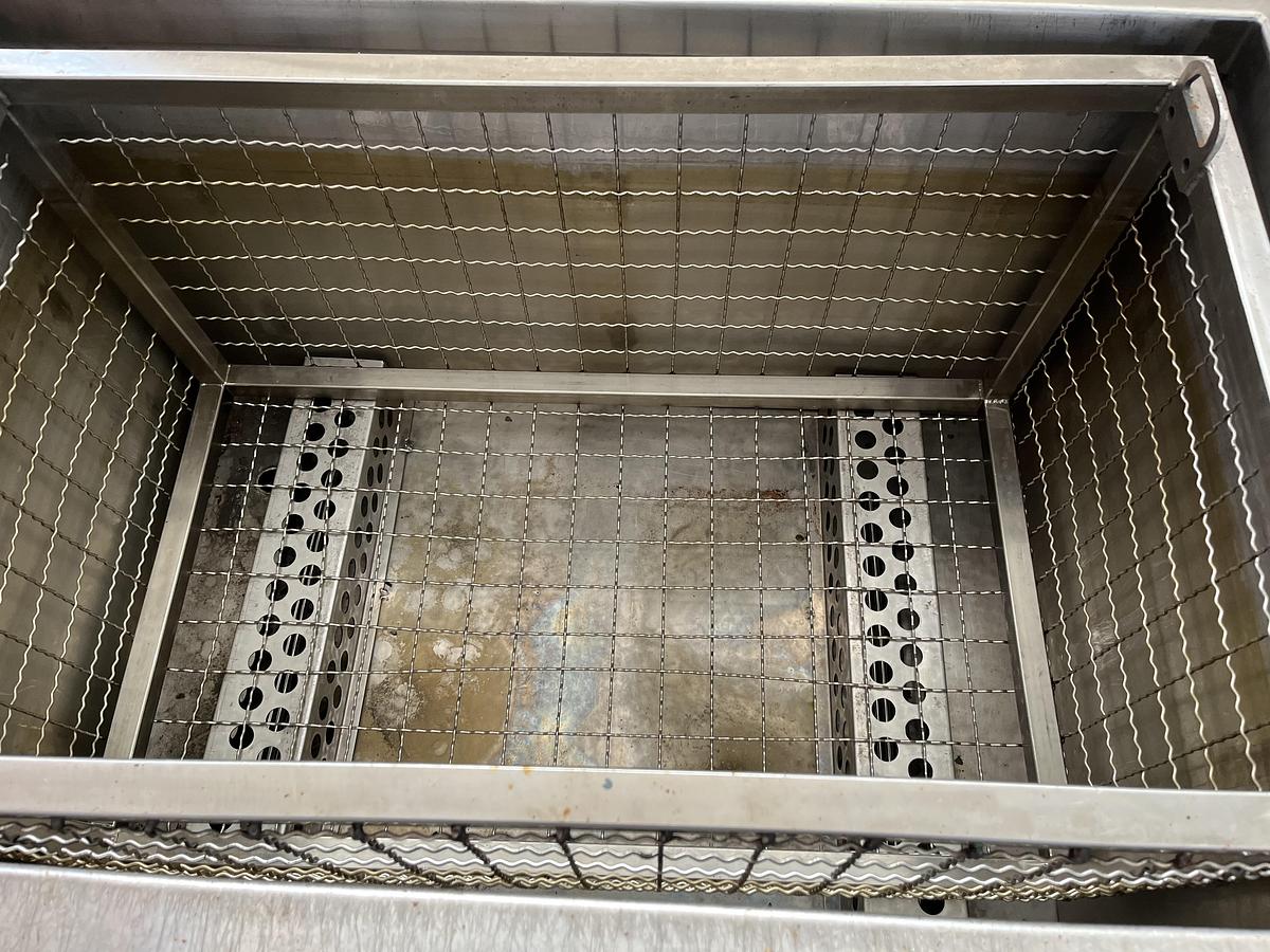 Used Ultrasonic cleaners industrial machines