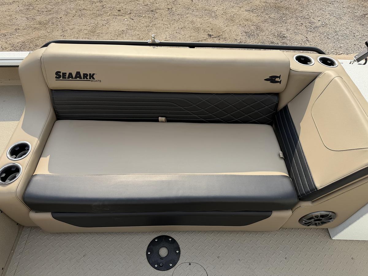 2027 SeaArk Easy 200