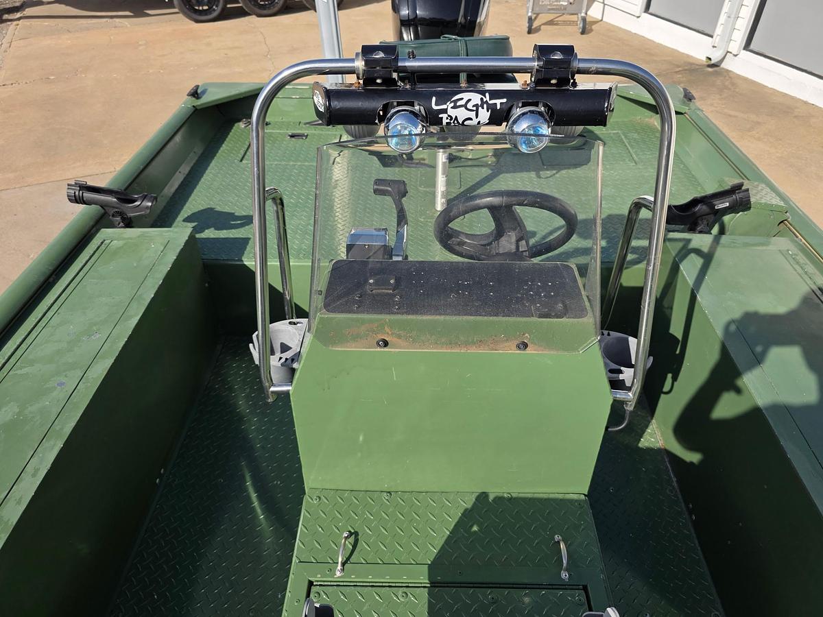 Used 2003 Lowe Roughneck