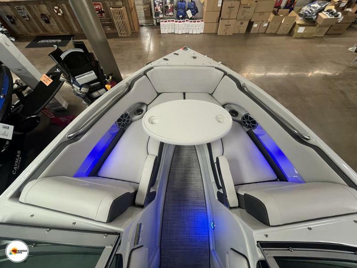 2024 Crownline 220 SS BELOW DEALER INVOICE