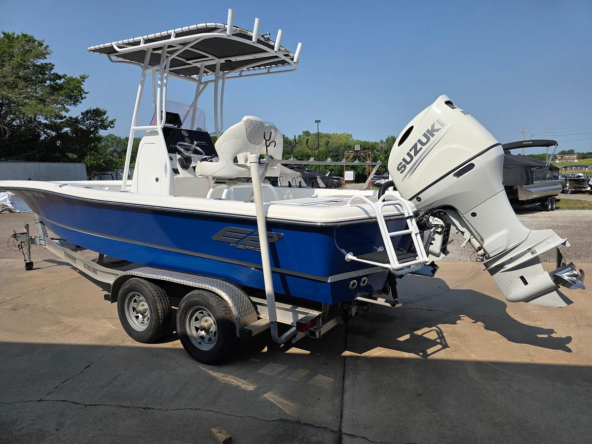 Used 2019 Epic Boats 22 Bay