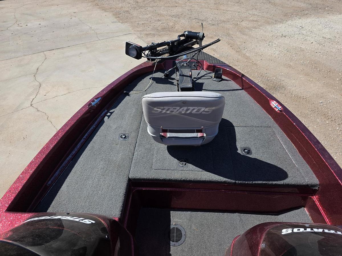 Used 1996 Stratos 268 DC