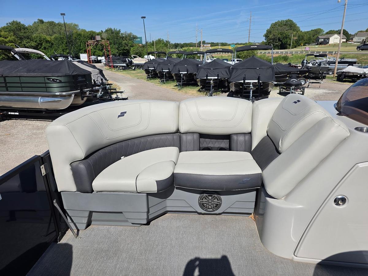 Used 2021 Starcraft SLS 3 Tritoon