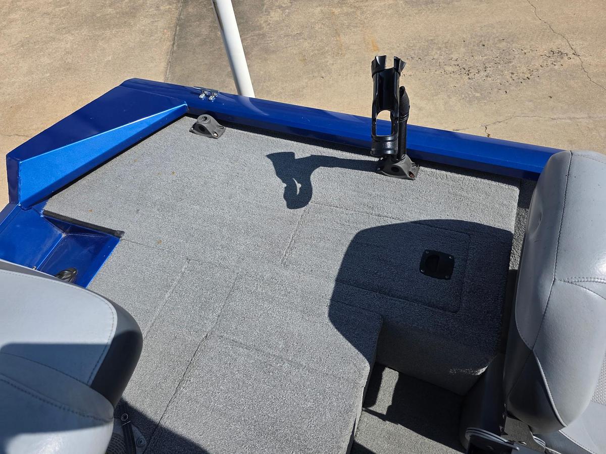 Used 2011 Tracker Pro Crappie 175