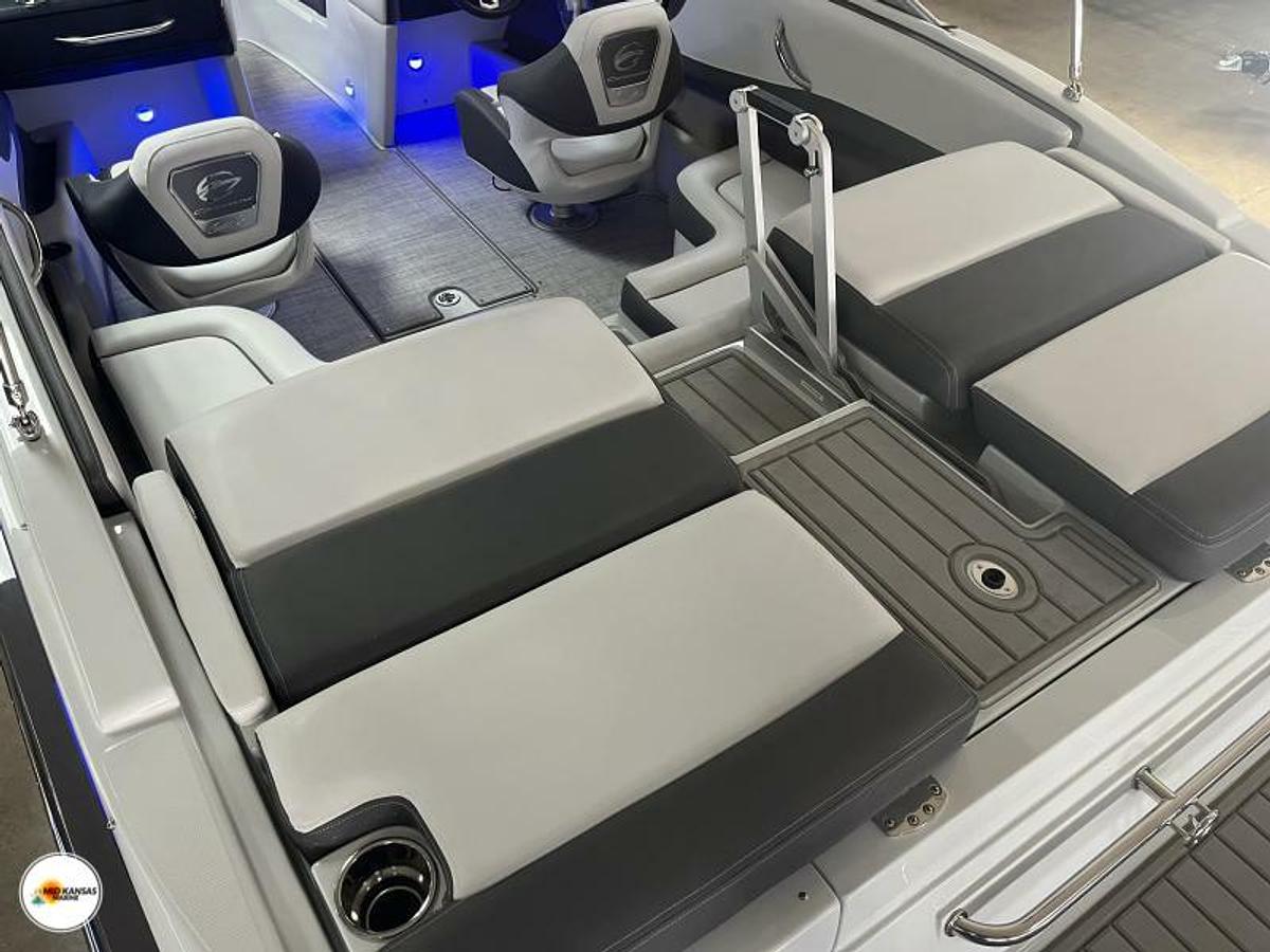 2024 Crownline 220 SS BELOW DEALER INVOICE