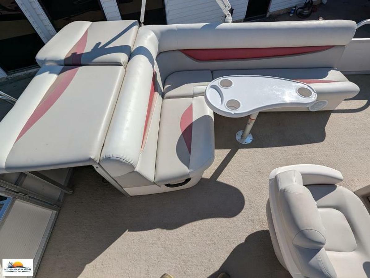 Used 2007 Princecraft Vision 23 Tritoon