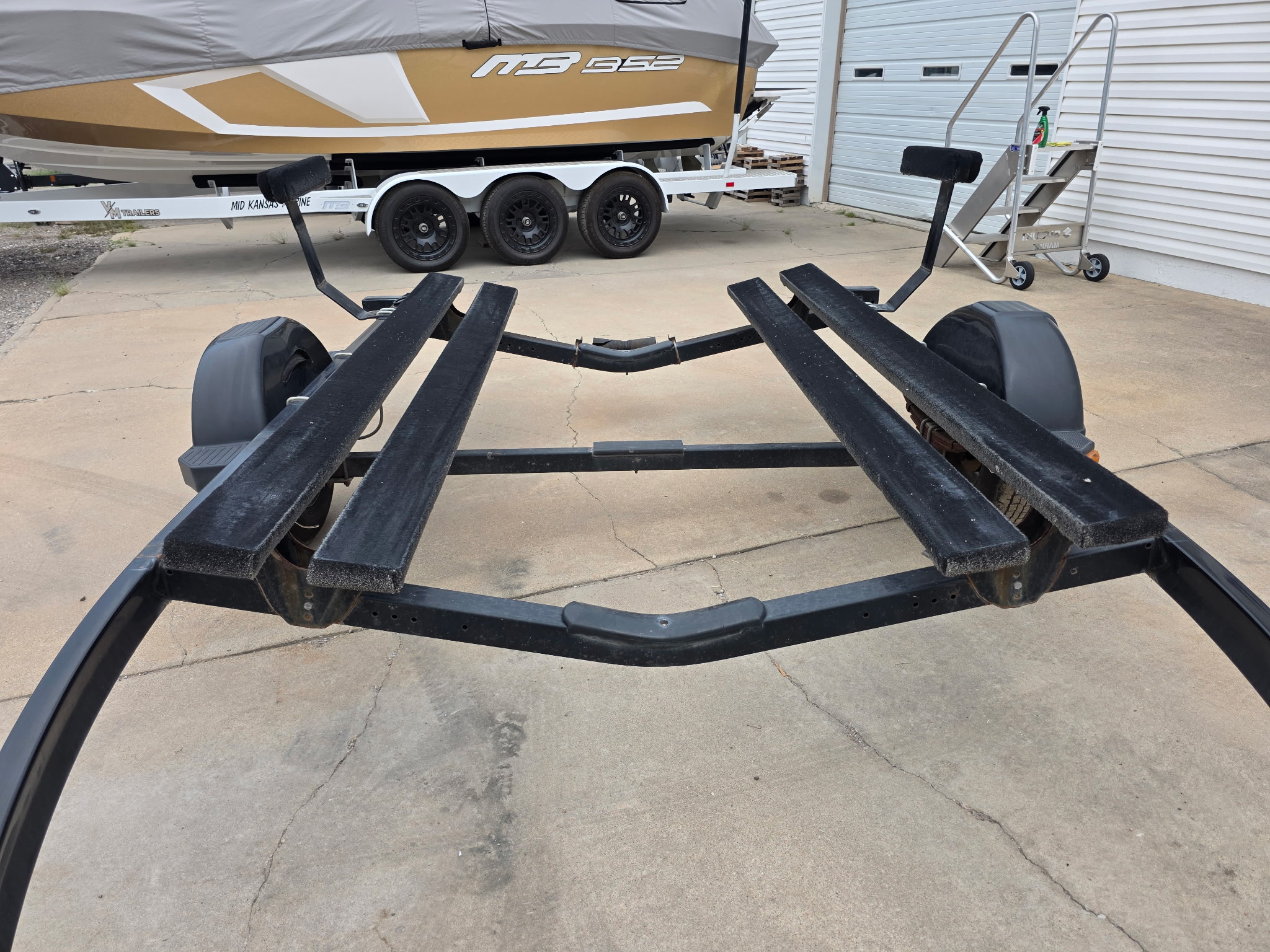 Used 2013 Shoreland'r Single axle