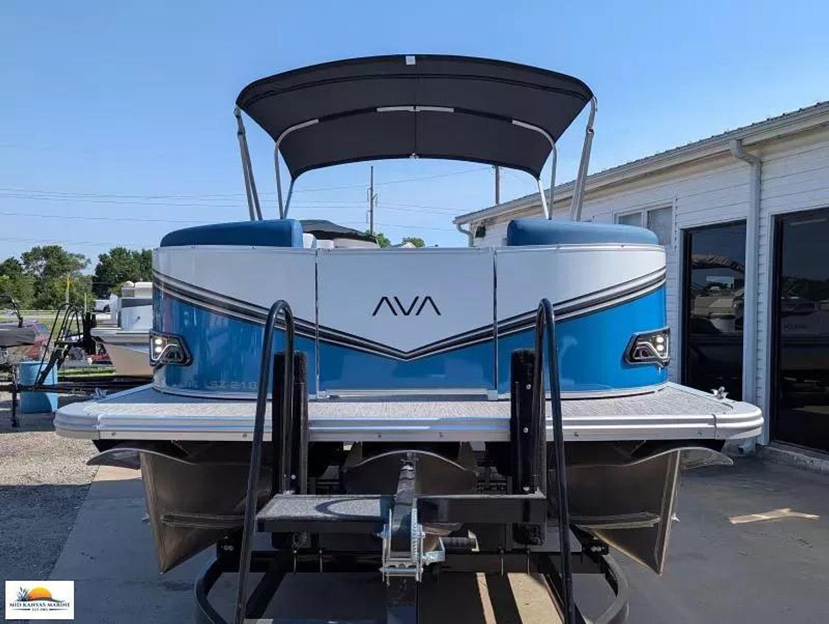 2026 Avalon 2185 LSZ Cruise Rear Bench Tritoon