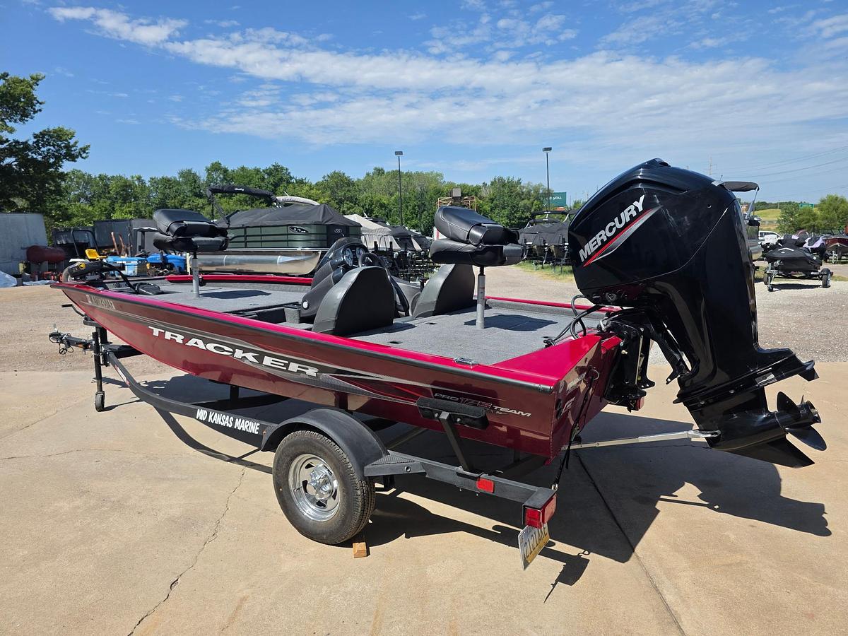 Used 2024 Bass Tracker Pro Team 175