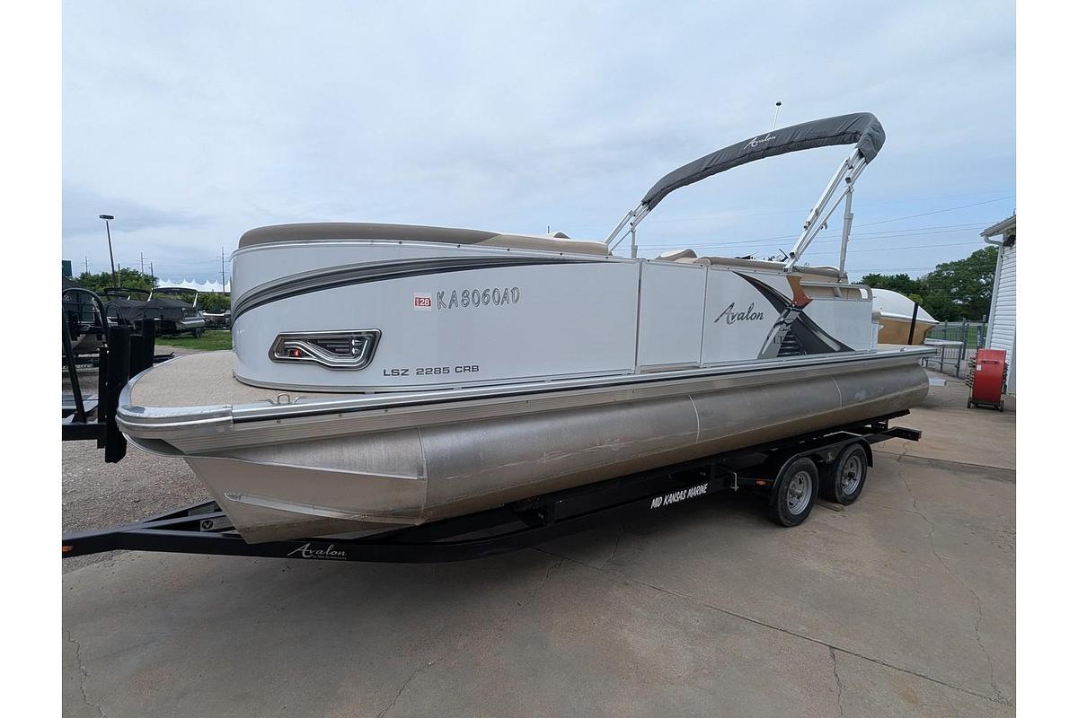 Used 2022 Avalon 2285 LSZ Cruise Rear Bench