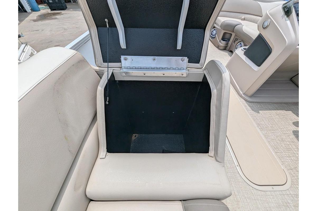 Used 2022 Avalon 2285 LSZ Cruise Rear Bench