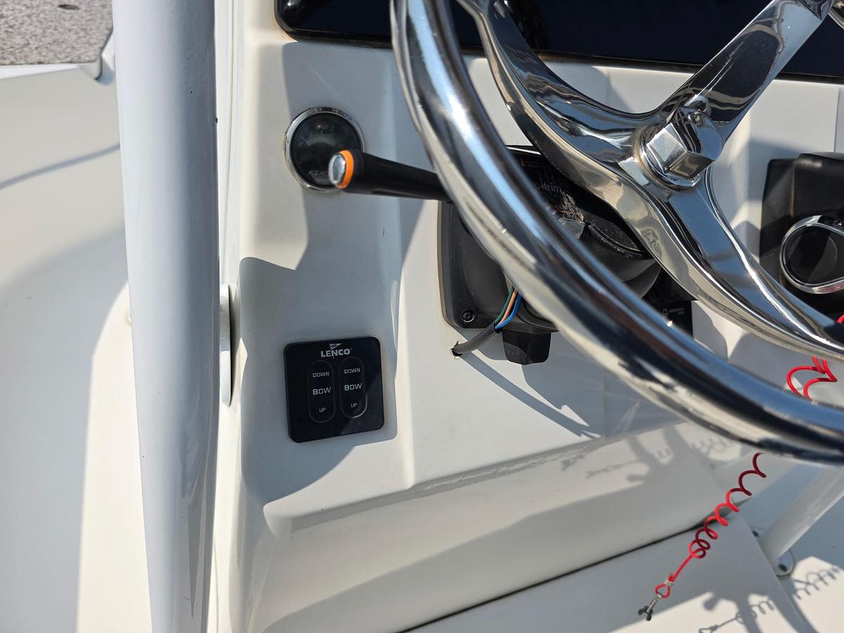 Used 2019 Epic Boats 22 Bay