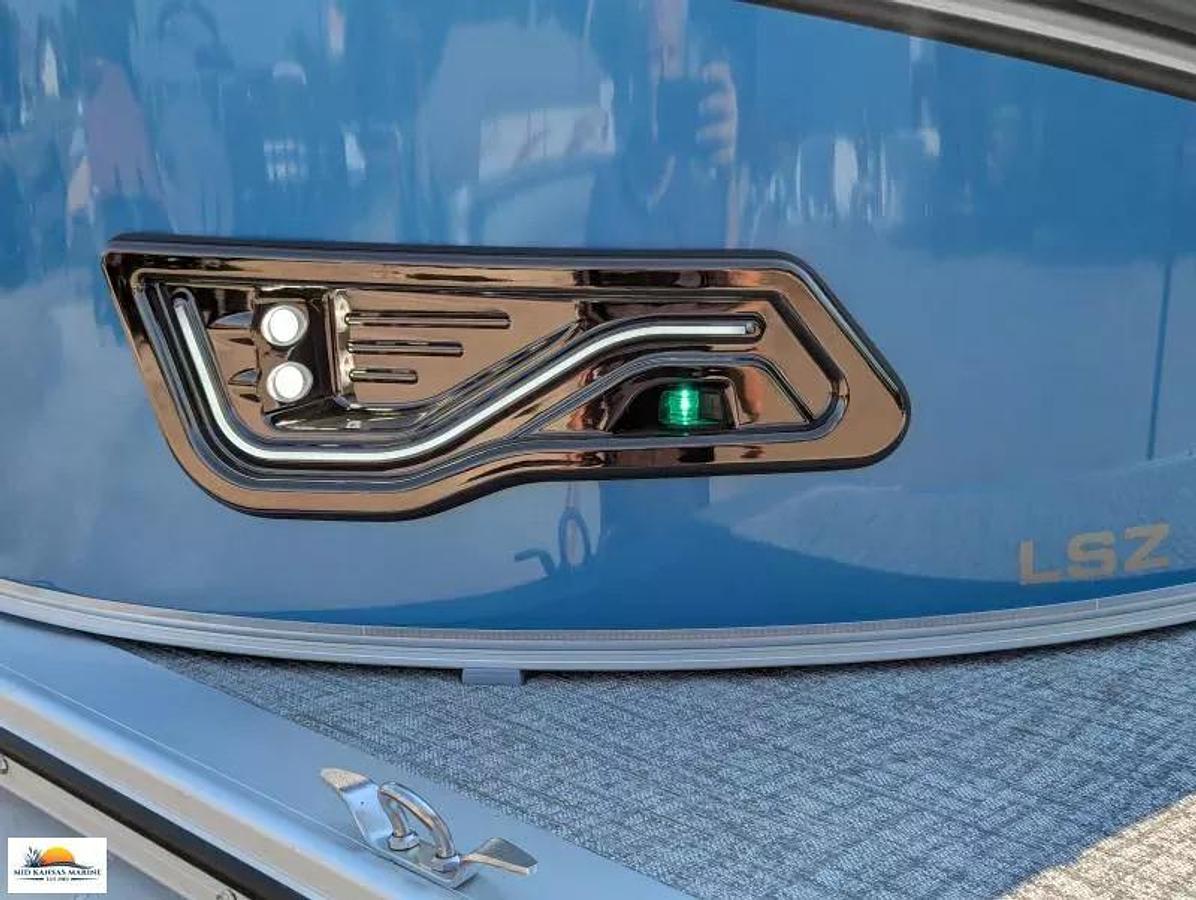 2026 Avalon 2185 LSZ Cruise Rear Bench Tritoon