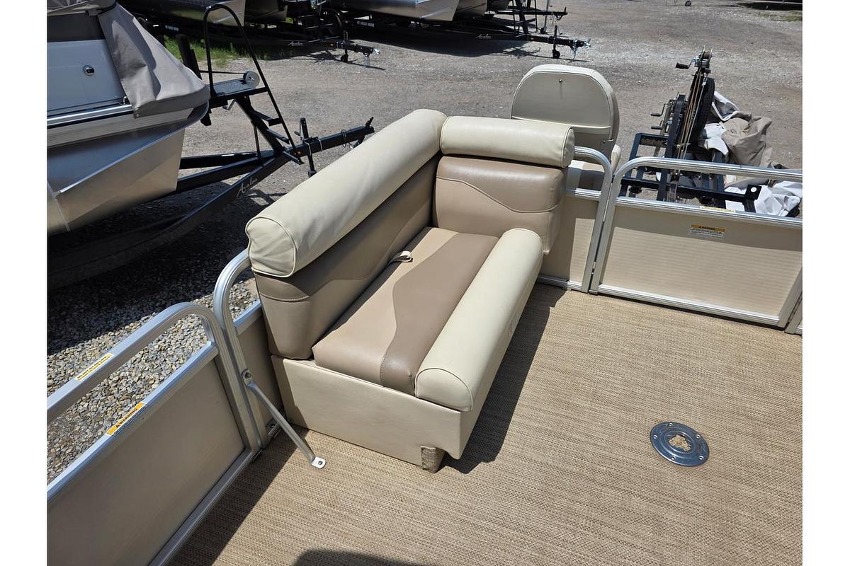 Used 2005 Godfrey Sweetwater 2286 Tuscany Cruise & Fish