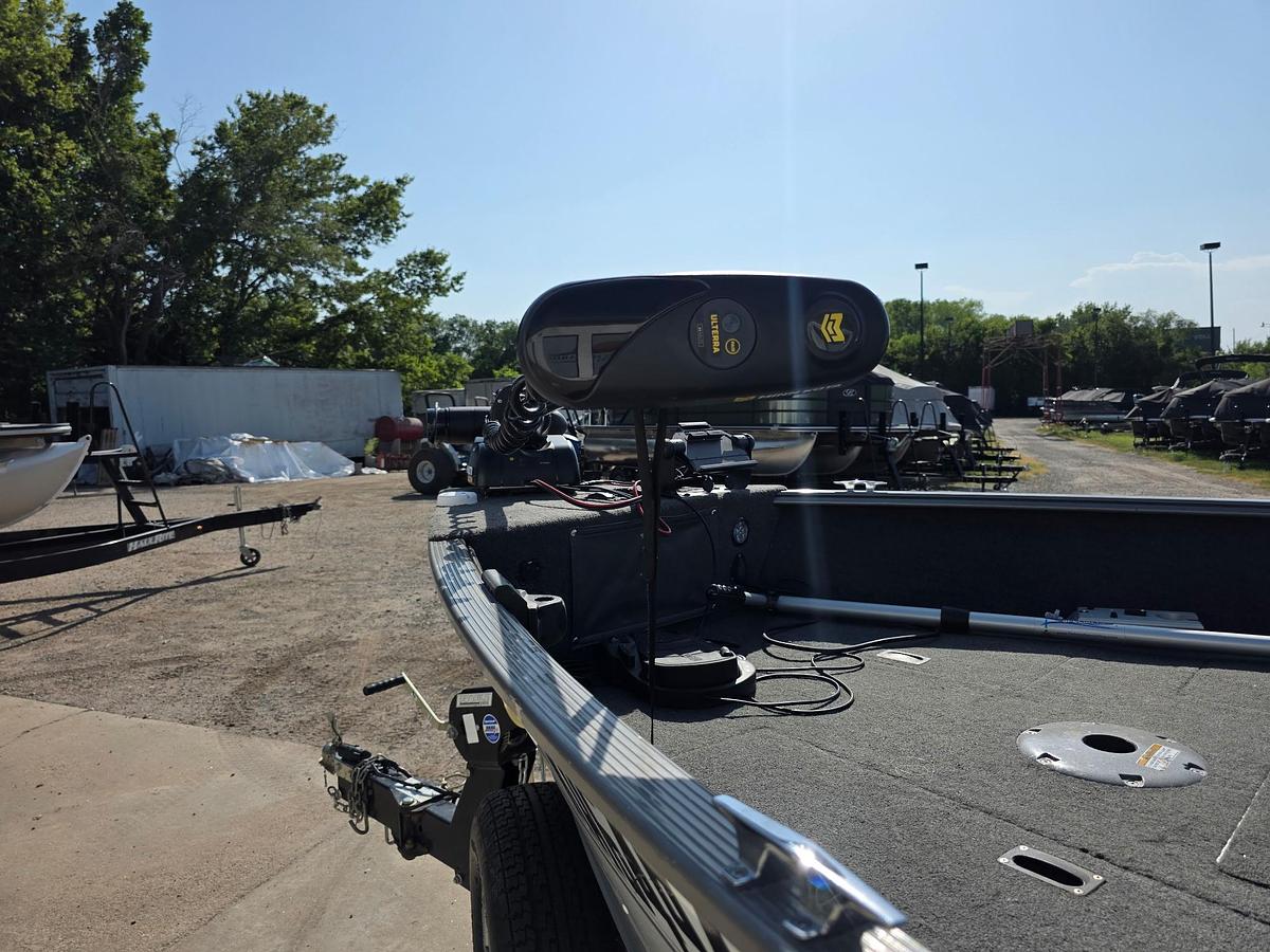 Used 2013 Lund 1775 Impact XS Sport