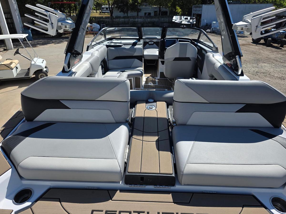 Used 2022 Centurion RI 230