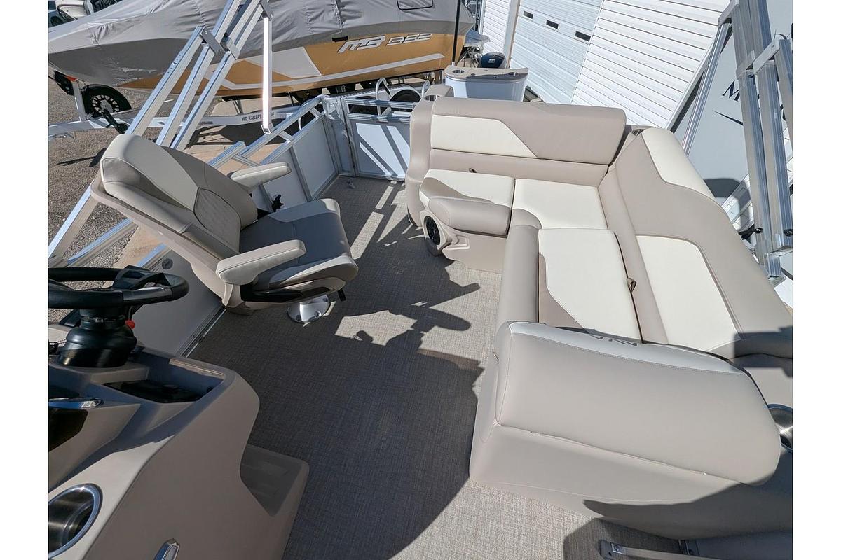 2026 Avalon 2175 Venture Cruise Rear Bench