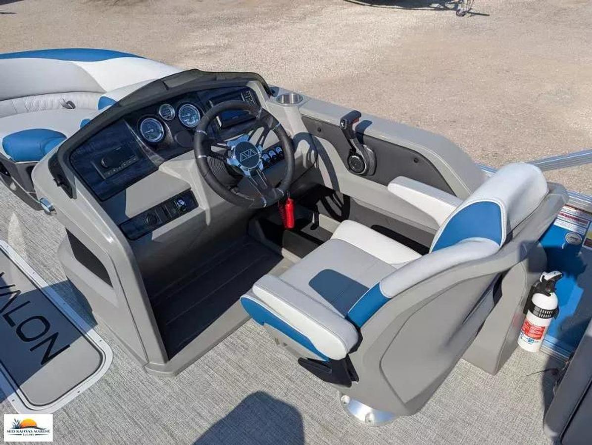 2026 Avalon 2185 LSZ Cruise Rear Bench Tritoon