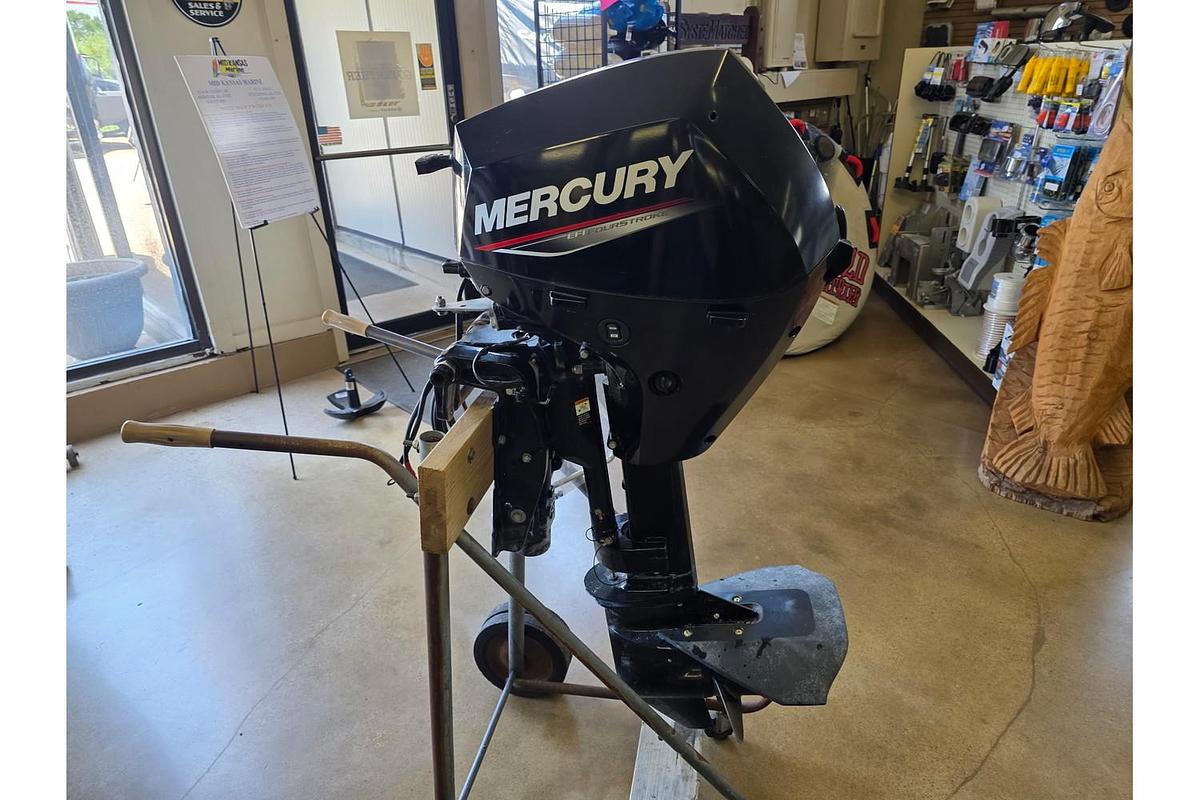 Used 2022 Mercury Marine Engines 20 hp