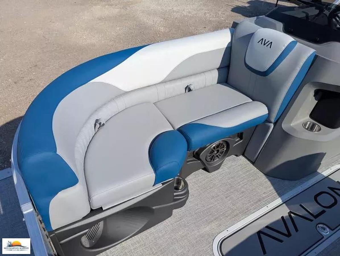 2026 Avalon 2185 LSZ Cruise Rear Bench Tritoon