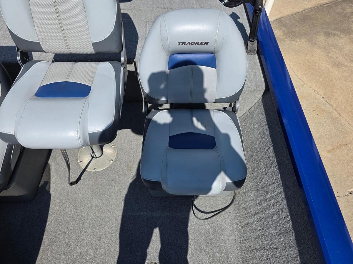 Used 2011 Tracker Pro Crappie 175