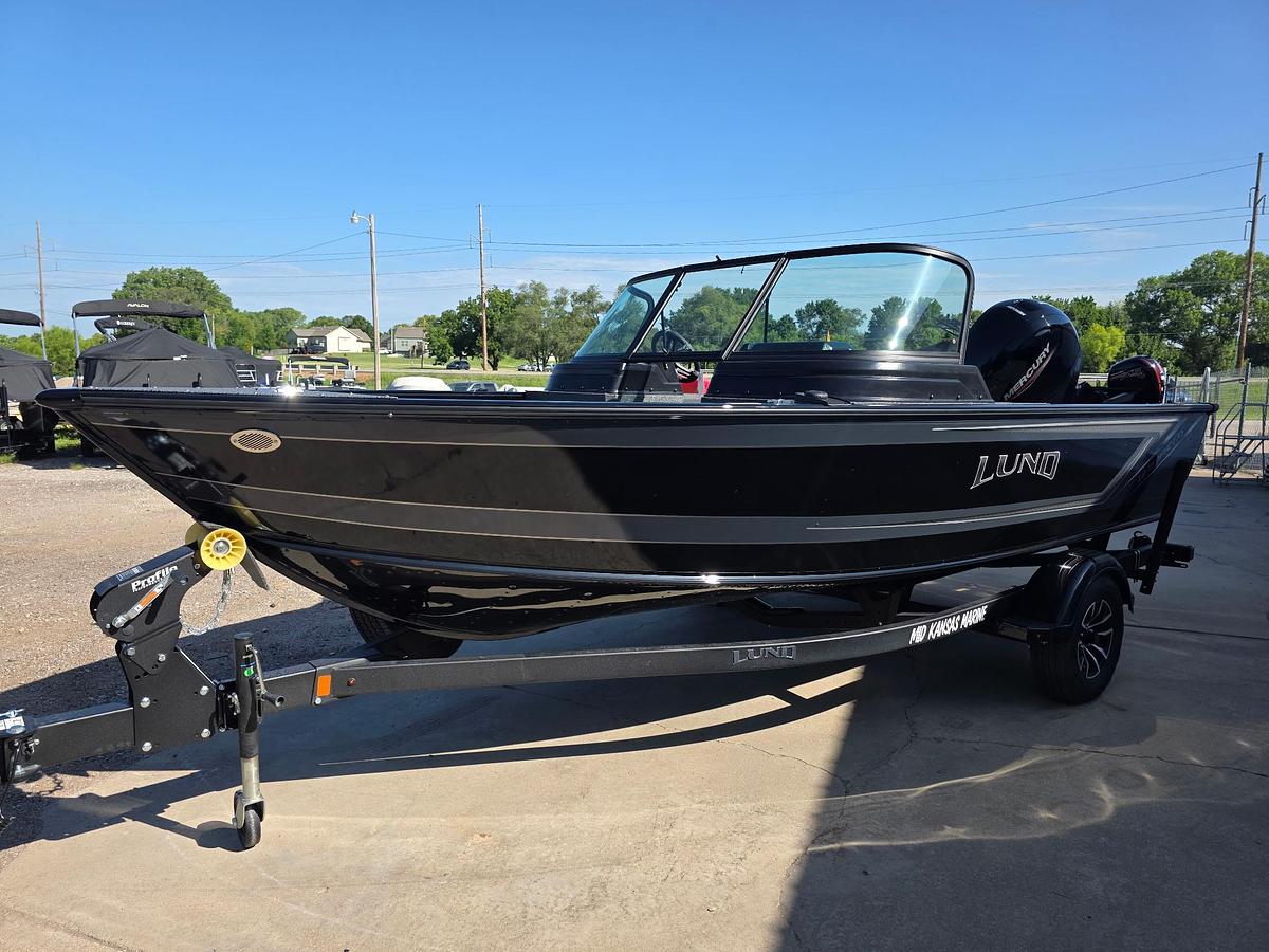 2027 Lund 1875 Impact XS Sport