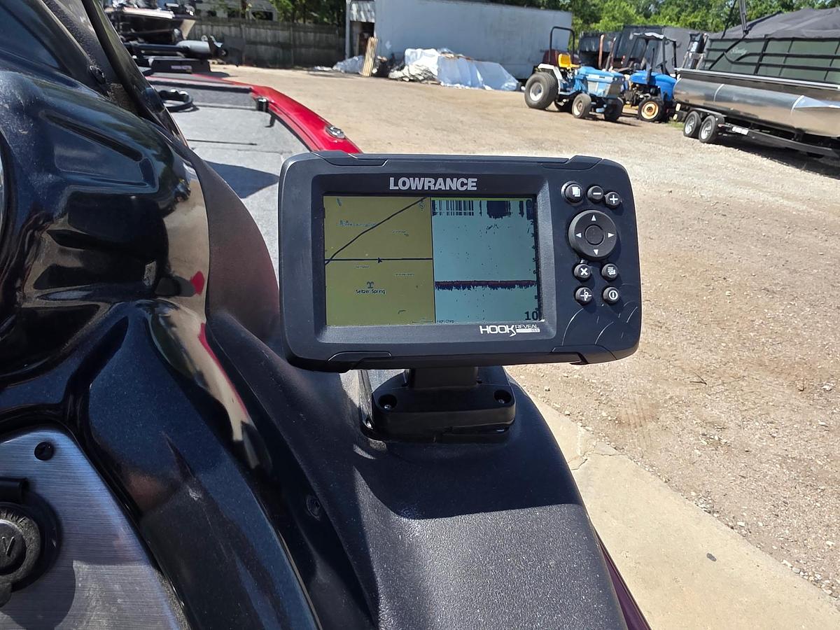 Used 2024 Bass Tracker Pro Team 175