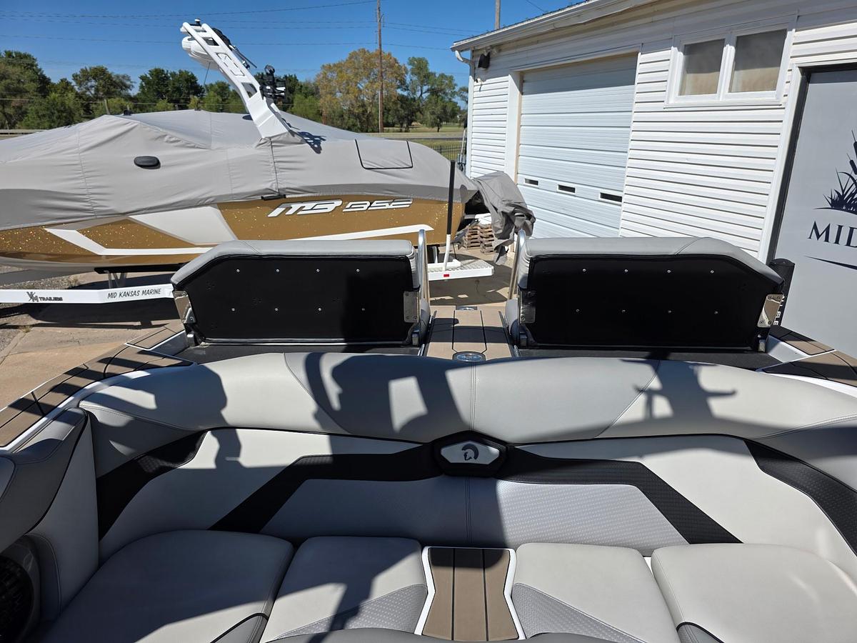 Used 2022 Centurion RI 230