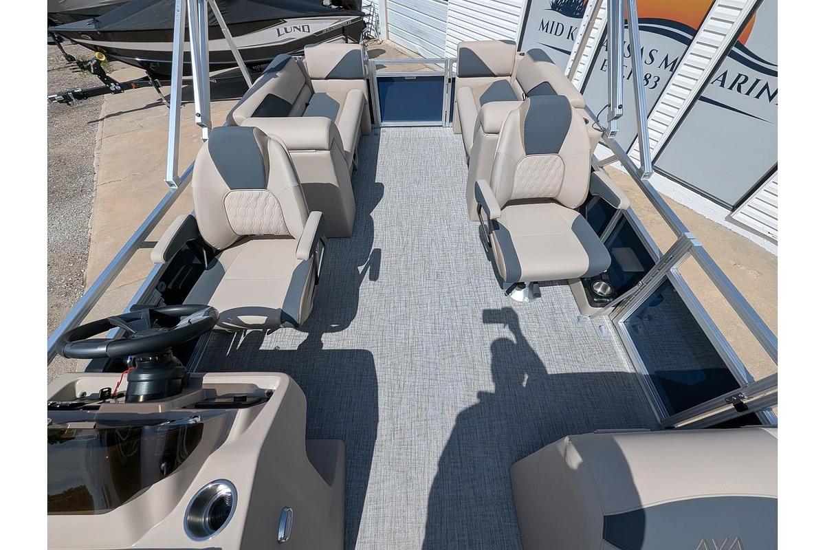 2026 Avalon 2180 Venture Quad Lounger