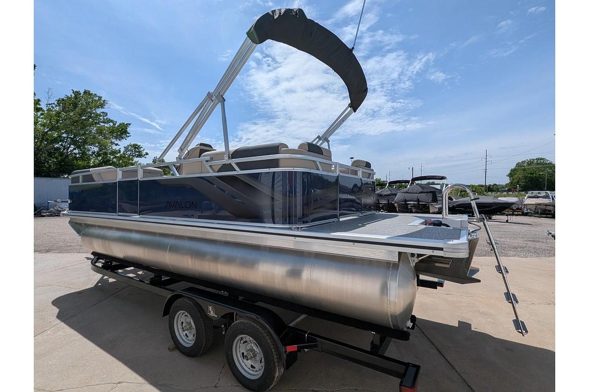 2026 Avalon 2180 Venture Quad Lounger